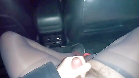 Naked beauty gets herself naked when driving in the car