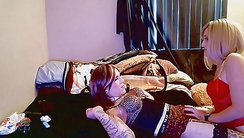 Hot brunette slut gets fucked in the ass in amateur porn