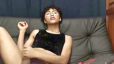 Beautiful brunette video with big boobs and tiny ass