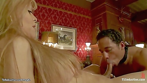 Latina whore is ready to get deepthroated and ass fucked