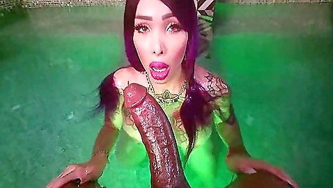 Big ass babe takes dick in her tight ass and cums over the bed